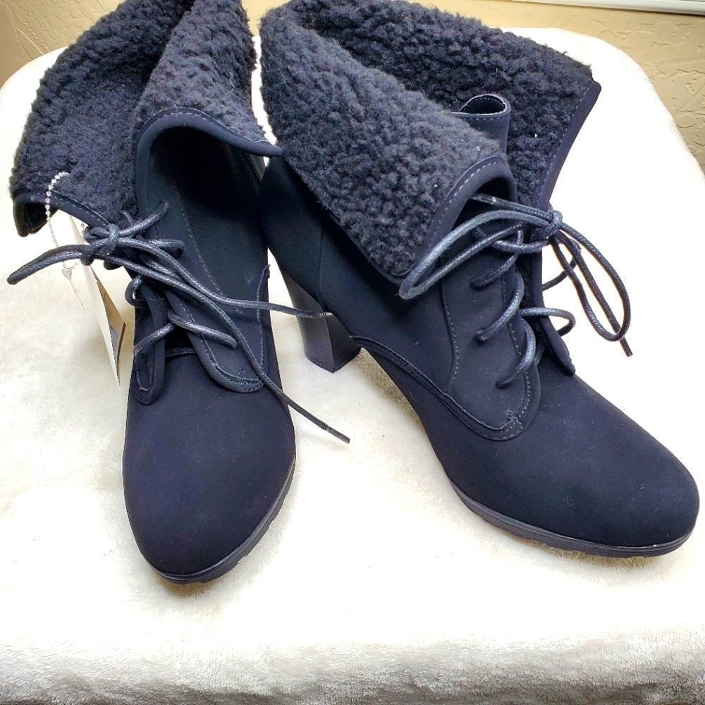 Black fur lined heeled boots -Sz 11